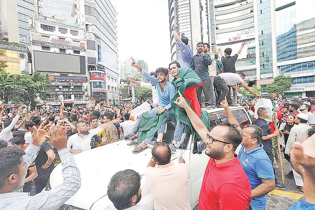 হাসিনার ব্যাপারে ভারত কী সিদ্ধান্ত নেবে