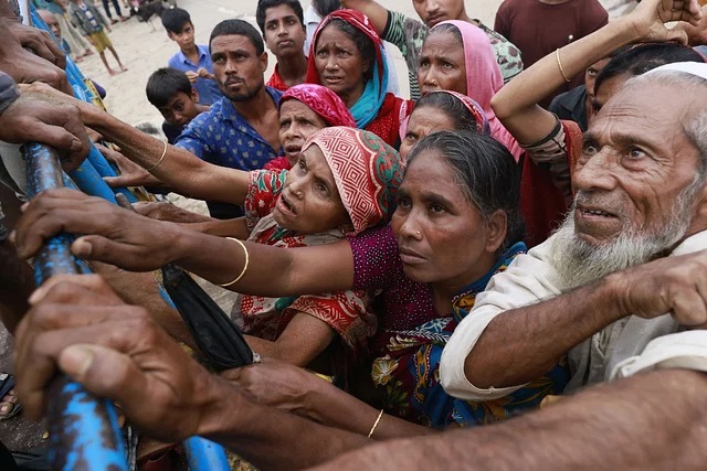 বন্যা মোকাবিলায় সরকারের ভূমিকা কি হতাশাজনক নয়