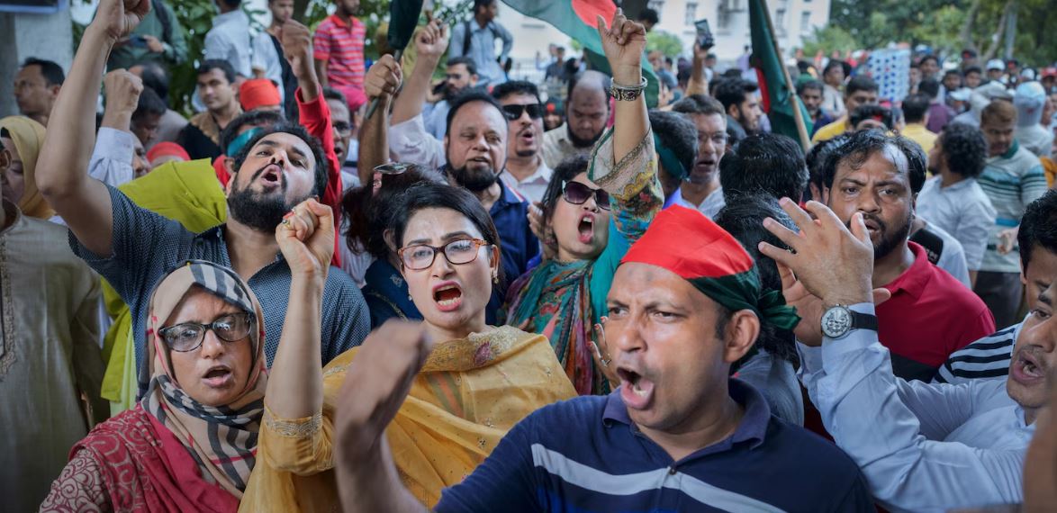 Bangladeshis applaud leader’s ouster but fear old guard will strike back