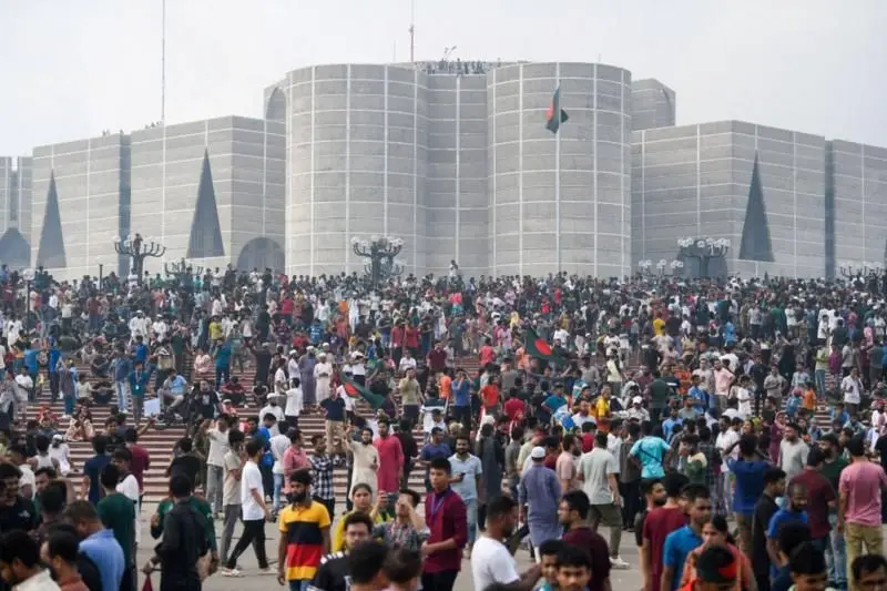 সংবিধান সংশোধন বা পুনর্লিখন করে বাংলাদেশে ভবিষ্যতে স্বৈরতন্ত্র ঠেকানো সম্ভব?