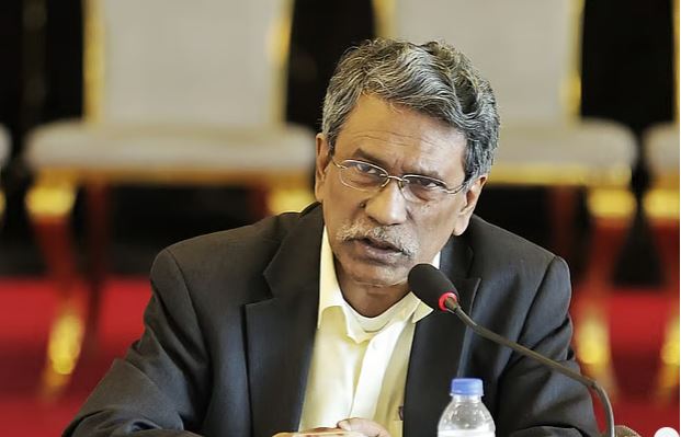 অধ্যাপক আলী রীয়াজ ওই নারীকে চেনেন না: প্রধান উপদেষ্টার প্রেস উইং