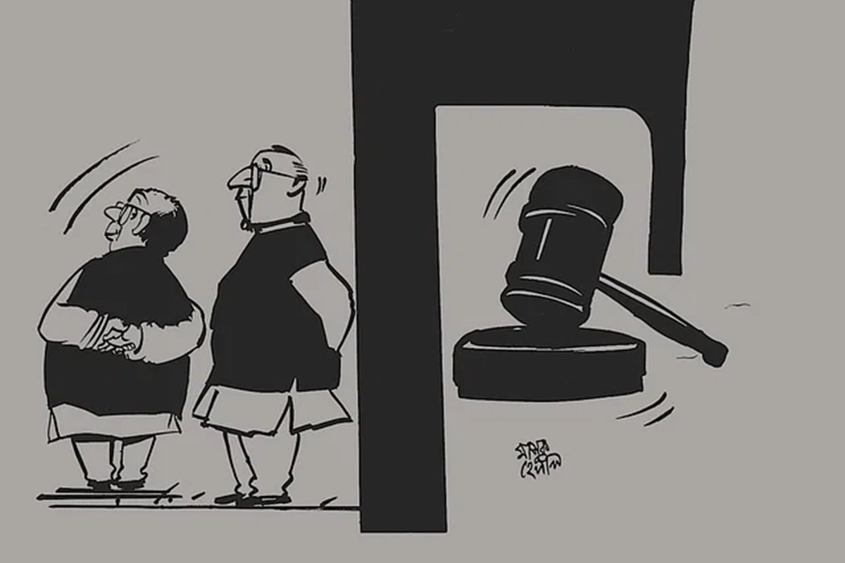 রাষ্ট্রের কোনো অংশই আর দলের বাইরে রইল না