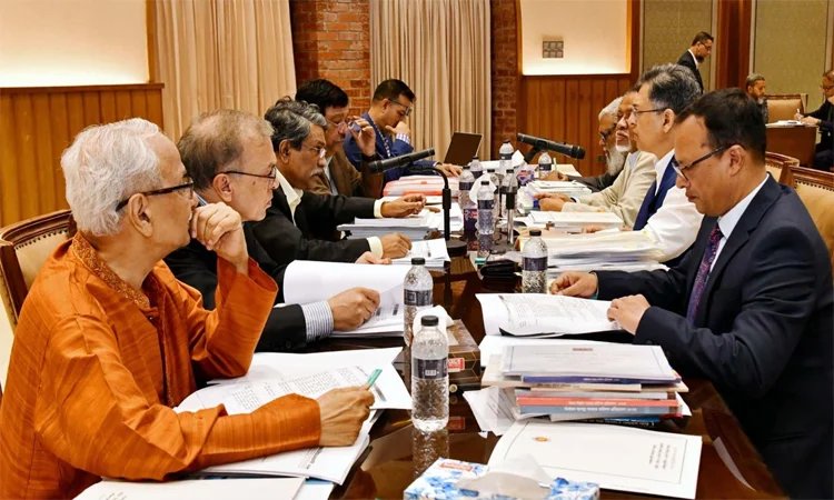 রাজনৈতিক দলগুলোর সাথে আলোচনার বিষয়ে প্রধান উপদেষ্টা দিক-নির্দেশনা দিচ্ছেন : আলী রীয়াজ