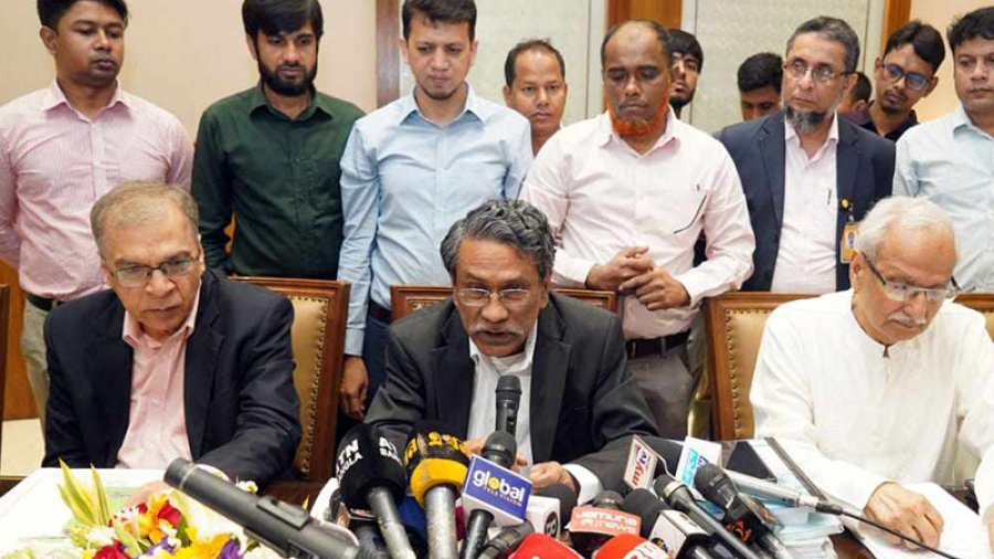 গণতান্ত্রিক সংগ্রামের মাধ্যমে অর্জিত বিজয়কে ভূলুণ্ঠিত করা হয়েছে: আলী রীয়াজ