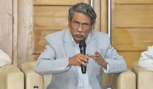 আলোচনার অগ্রগতি আশাব্যঞ্জক নয়, জুলাইয়ে ‘জুলাই সনদ’ নিয়ে খানিকটা শঙ্কা: আলী রীয়াজ