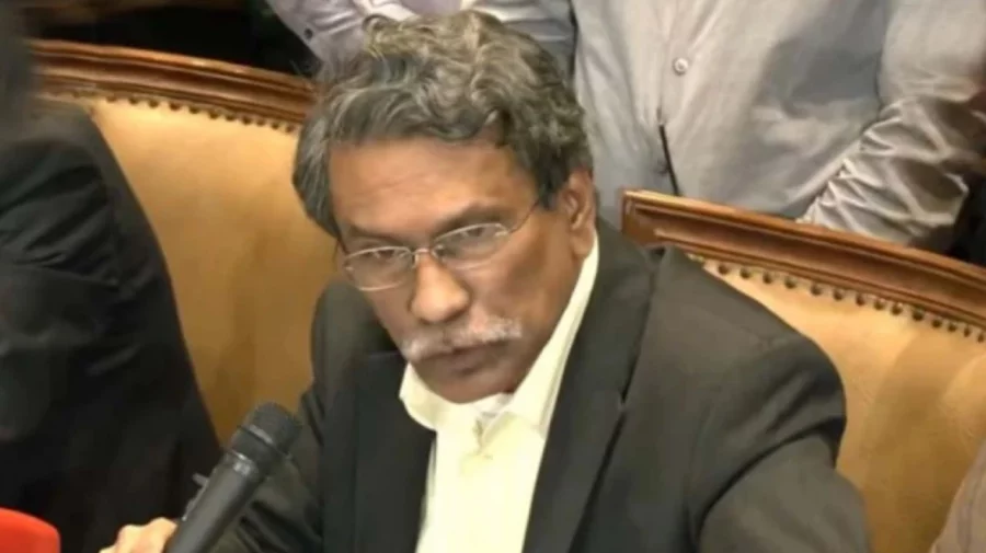 প্রধান উপদেষ্টার নির্দেশনা মেনেই বৈঠক করা হচ্ছে: আলী রীয়াজ