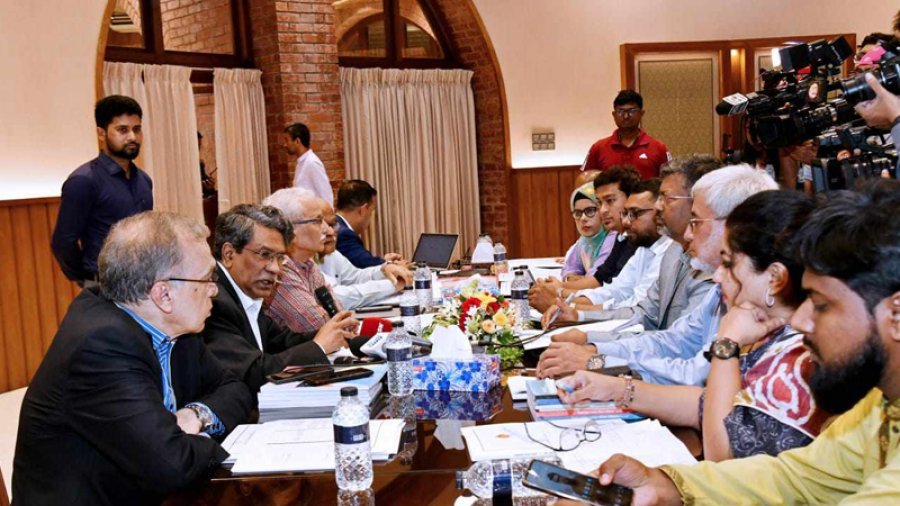 গণতান্ত্রিক রাষ্ট্র চায় সবাই: আলী রীয়াজ