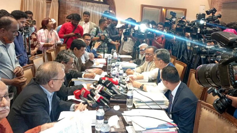 নিঃসন্দেহে আমরা ঐতিহাসিক মুহূর্তে আছি: আলী রীয়াজ